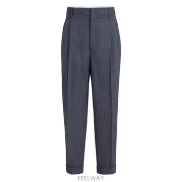Brunello Cucinelli ���Ϲ�� ���ڷ� ��ġ�ڸ� �ø��� �������Ϲ�� ���ڷ� ��ġ�ڸ� �ø��� ����