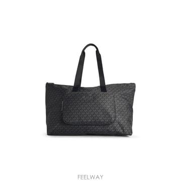 Michael Kors 25FW ����Ŭ �ھ ��Ʈ�� 30T5STNT3C001 Black25FW ����Ŭ �ھ ��Ʈ�� 30T5STNT3C001 Black
