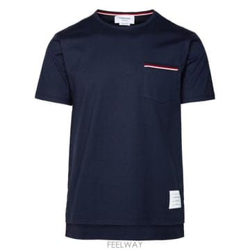 26FW 톰브라운 미디움 웨이트 저지 팁 포켓 크루넥 티셔츠 MJS010A 01454415 Navy