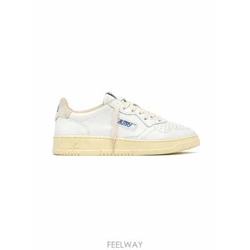 26FW 오트리 메달리스트 로우 스니커즈 AULMBJ 04 LEA SUELOGO WHT SNOWHT