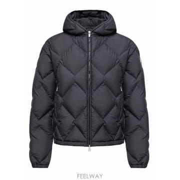 Moncler 26FW ��Ŭ���� �Ƿ� L20931A00087597YW 999 BLACK26FW ��Ŭ���� �Ƿ� L20931A00087597YW 999 BLACK