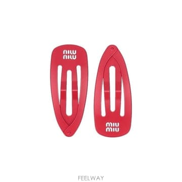 미우미우 로고 메탈 헤어 핀