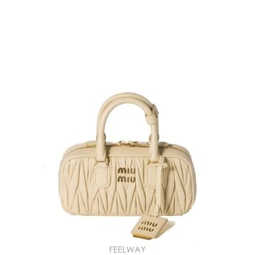 Miu Miu 26FW �̿�̿� ��Ʈ�� 5BP088VOOOAN88 F0K57 SOIA26FW �̿�̿� ��Ʈ�� 5BP088VOOOAN88 F0K57 SOIA