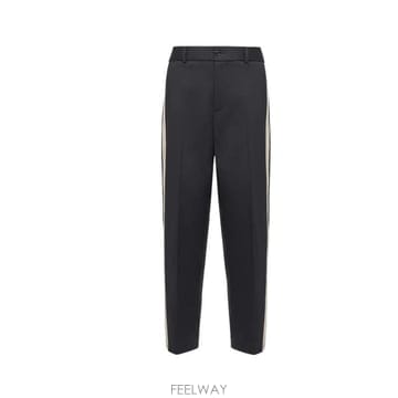 26FW 몽클레어 트레이닝 조거 팬츠 L20912A00017599LT 778 NAVY