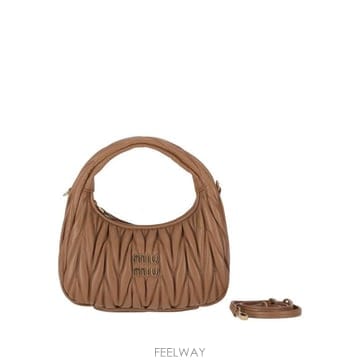 Miu Miu 26FW �̿�̿� ��Ʋ��� �ϴ� ���� ��Ʈ�� 5BC125VOOYAN88 F098L26FW �̿�̿� ��Ʋ��� �ϴ� ���� ��Ʈ�� 5BC125VOOYAN88