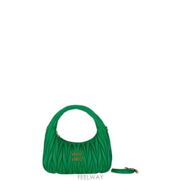 Miu Miu 26FW �̿�̿� ��Ʋ��� �ϴ� ���� ��Ʈ�� 5BC125VOOYAN88 F0458 MANGO26FW �̿�̿� ��Ʋ��� �ϴ� ���� ��Ʈ�� 5BC125VOOYAN88
