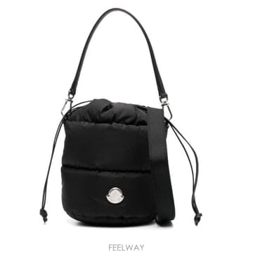 Moncler 26FW ��Ŭ���� ��Ʈ�� L109B5I00002M6275 999 BLACK26FW ��Ŭ���� ��Ʈ�� L109B5I00002M6275 999 BLACK