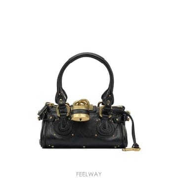 26FW 끌로에 스몰 그레인드 레더 패딩턴 백 CH26SS805P75001 Black
