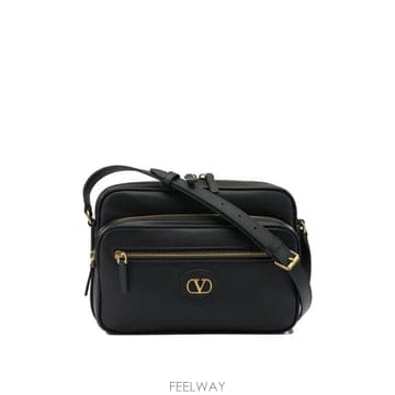 Valentino 26SS �߷�Ƽ�� ����ٴ� ũ�ν��� 8Y2B0S96RBN0NO Black26SS �߷�Ƽ�� ����ٴ� ũ�ν��� 8Y2B0S96RBN0NO Black