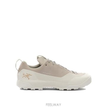 26FW 아크테릭스 컨실 GTX 스니커즈 X000009833KONSEAL GTXLT RUNE RUNE Bei