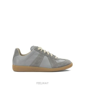 Maison Margiela 26FW ���������� ī����Ų ���ø�ī ����Ŀ�� S58WS0109P1895T8055 Light blue26FW ���������� ī����Ų ���ø�ī ����Ŀ�� S58WS0109P1
