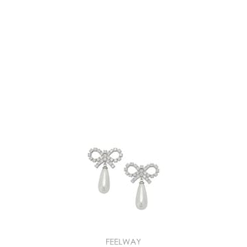 Self Portrait 26SS ���� ��Ʈ����Ʈ �̾ RS26 631E PPEARL White26SS ���� ��Ʈ����Ʈ �̾ RS26 631E PPEARL White