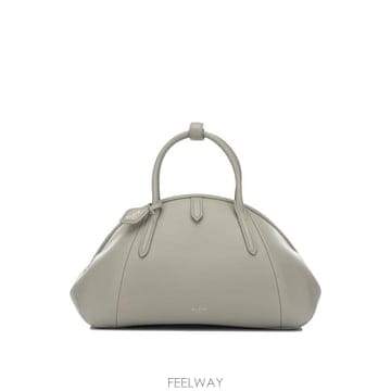 Alaia 26SS �˶��̾� �޽� ž �ڵ� �� AA1L1009I252A45 Beige26SS �˶��̾� �޽� ž �ڵ� �� AA1L1009I252A45 Beige