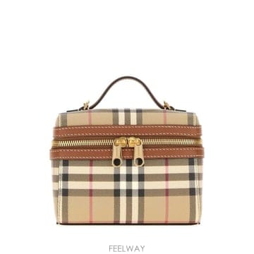 Burberry 26FW ������ ���� 8128009 A7026 Checked26FW ������ ���� 8128009 A7026 Checked