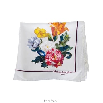 26SS 마르지엘라 머플러 스카프 S67TE0033 M35977 002S LIGHT SMALL BOUQUET