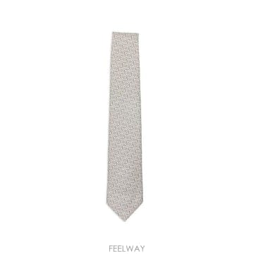 Armani 26SS �������� �Ƹ����� ��Ÿ�� EM001344 TE19717 F0028 ICE26SS �������� �Ƹ����� ��Ÿ�� EM001344 TE19717 F0028 I
