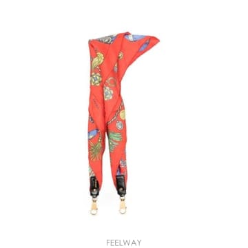베르사체 키링 빈티지 레드 라이트 블루