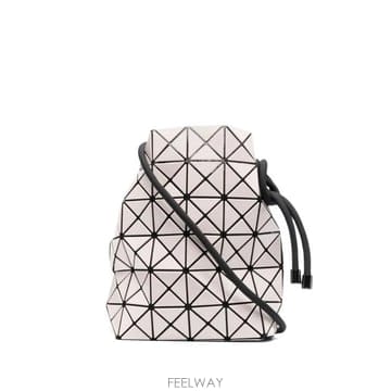 Issey Miyake 25FW �ٿ��ٿ� ���� BB58AG53125FW �ٿ��ٿ� ���� BB58AG531