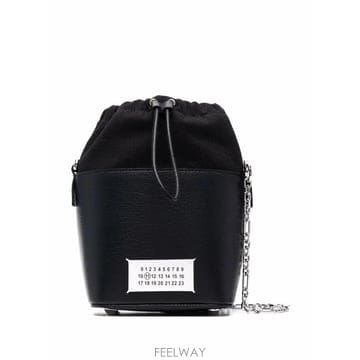 Maison Margiela 25FW ���������� ũ�ν��� S61WG0035 P4348 097 T8013 BLACK25FW ���������� ũ�ν��� S61WG0035 P4348 097 T8013 BLA