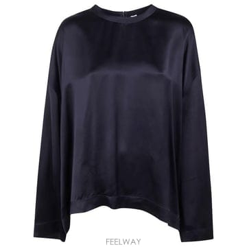 Toteme 26SS ���� ���� Ƽ���� 261 WRT0656 FB0546 001 BLACK26SS ���� ���� Ƽ���� 261 WRT0656 FB0546 001 BLACK