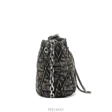 26FW 디젤 크로스백 X10346 P9029 T8013 BLACK