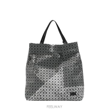 26SS 바오바오 숄더백 BB67AG411 19 GREY