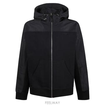 Givenchy 26SS ����� �ĵ� Ƽ���� BMJ0PB3YRW 001 Black26SS ����� �ĵ� Ƽ���� BMJ0PB3YRW 001 Black