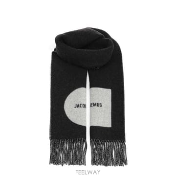 자크뮈스 라 카사 더 롱 까레 스카프 오프 화이트