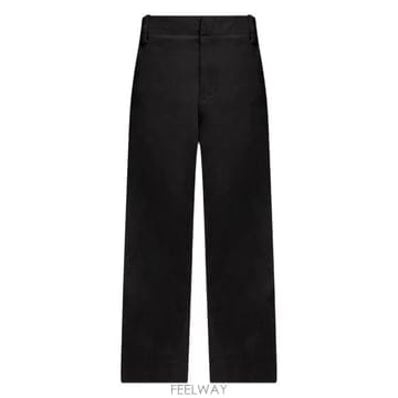Jacquemus 26SS ��ũ���� ��Ʈ����Ʈ ���� 25HPAM00126AW 00673990 BLACK26SS ��ũ���� ��Ʈ����Ʈ ���� 25HPAM00126AW 00673990 B