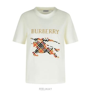 Burberry 26FW ������ ũ�ν� ��Ƽġ EKD  ��ư ���� ����Ƽ 8110955B7078 Ivory26FW ������ ũ�ν� ��Ƽġ EKD  ��ư ���� ����Ƽ 811095