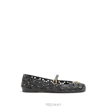 Valentino 26FW �߷�Ƽ�� ����ٴ� �÷� ���� 9W2S0PV9RMC 0NO Nero26FW �߷�Ƽ�� ����ٴ� �÷� ���� 9W2S0PV9RMC 0NO Nero
