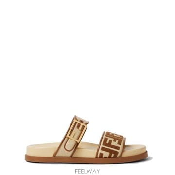 FENDI 26FW ��� �� ������ 8X8710ABN3 F1WQJ Beige26FW ��� �� ������ 8X8710ABN3 F1WQJ Beige