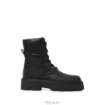 26FW 몽클레어 부츠 L209B4F00040M9934 999 Nero