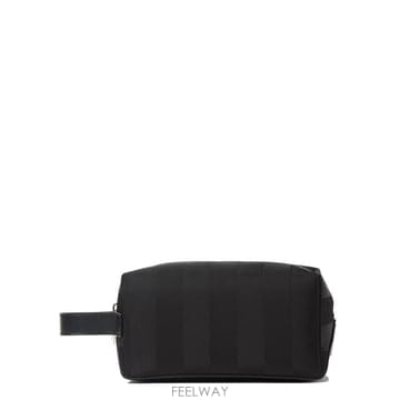 FENDI 26FW ��� Ŭ��ġ �Ŀ�ġ 7N0170B110 F0GXN Nero26FW ��� Ŭ��ġ �Ŀ�ġ 7N0170B110 F0GXN Nero
