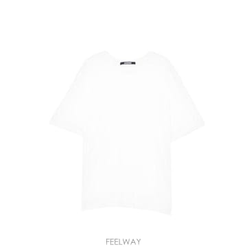 Jacquemus 26SS ��ũ���� ���� Ƽ���� TOW00896AJ00260 100 White26SS ��ũ���� ���� Ƽ���� TOW00896AJ00260 100 White