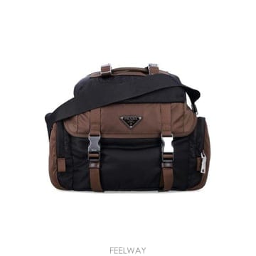 PRADA 26SS ����� �����Ϸ� ũ�ν��ٵ� �޽����� �����Ϸ� ũ�ν��ٵ� �޽����� 2VH1952DMG F03MQ26SS ����� �����Ϸ� ũ�ν��ٵ� �޽����� �����Ϸ� ũ��