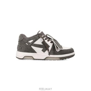 Off White 26FW ����ȭ��Ʈ ����Ŀ�� OF05728310 CRMMGN CREAM MILITARY GREEN26FW ����ȭ��Ʈ ����Ŀ�� OF05728310 CRMMGN CREAM MILIT