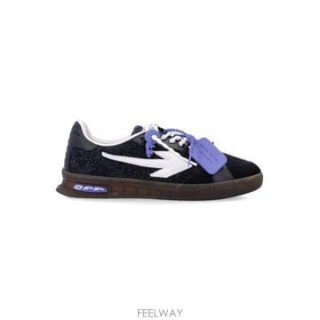 Off White 26FW ����ȭ��Ʈ ����Ŀ�� OF05773001 BLKWHT Nero26FW ����ȭ��Ʈ ����Ŀ�� OF05773001 BLKWHT Nero