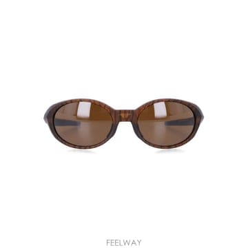 26SS 오클리 선글라스 0OO9438 39 DARK AMBER BENGAL