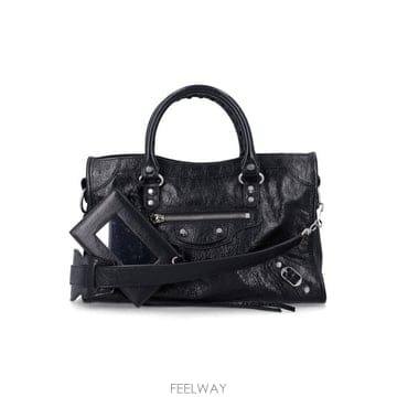 26FW 발렌시아가 르 시티 백 스몰 8657622ACLR 1000 Nero