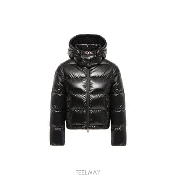 Moncler 26FW ��Ŭ���� ���е� L20931A00031597EU 999 Nero26FW ��Ŭ���� ���е� L20931A00031597EU 999 Nero