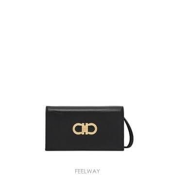 Ferragamo 26FW ����䷹ ��󰡸� ũ�ν��� 218357 771676 Nero flame red26FW ����䷹ ��󰡸� ũ�ν��� 218357 771676 Nero fla