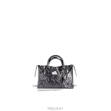 Balenciaga 26FW �߷��þư� ��Ʈ�� 865762 2AB4V1314 Metallic greY26FW �߷��þư� ��Ʈ�� 865762 2AB4V1314 Metallic greY