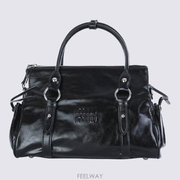 Miu Miu 26FW �̿�̿� �۷ν� ���� �ڵ�� 5BA333VOOO 2A44F0002 Nero26FW �̿�̿� �۷ν� ���� �ڵ�� 5BA333VOOO 2A44F0002 