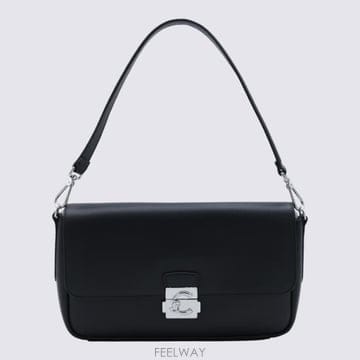 COCCINELLE 26FW ��ġ�ڸ� ����� E1U4K120102 001 NOIR26FW ��ġ�ڸ� ����� E1U4K120102 001 NOIR
