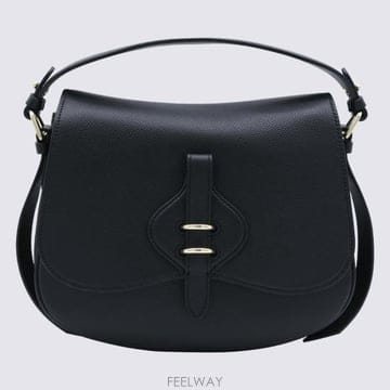 COCCINELLE 26FW ��ġ�ڸ� ����� E1U7F180101 001 NOIR26FW ��ġ�ڸ� ����� E1U7F180101 001 NOIR