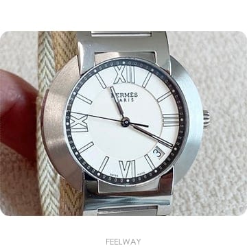 에르메스 노마드 NO1.710 쿼츠 37mm 화이트 다이얼