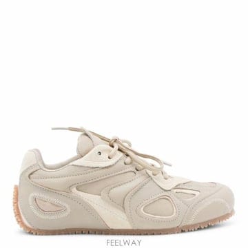 26SS 악셀 아리가토 스니커즈 F3925003TAN TAN GUM