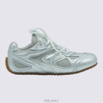 26FW 악셀 아리가토 스니커즈 F4233001 SILVER SILVER GUM