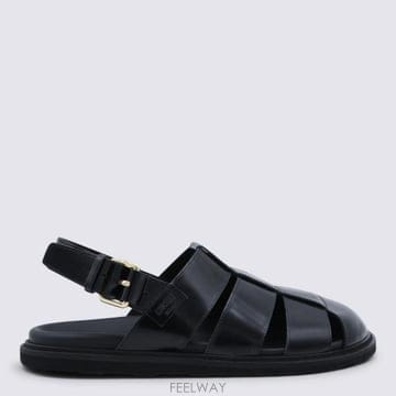Moschino 26SS ��Ű�� ���� MB10073G0O GB0000 Black26SS ��Ű�� ���� MB10073G0O GB0000 Black